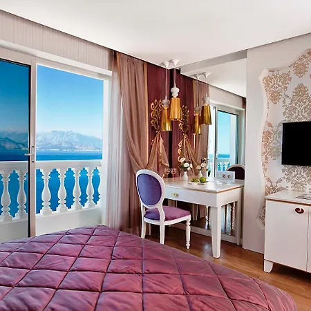 La Boutique & (adults Only) Hotell 4*